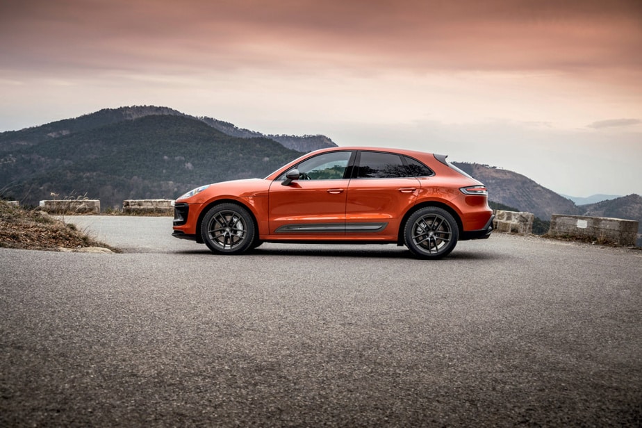 The Macan's off-road skills are very real, but its set of tires does not allow it to fully exploit them.
