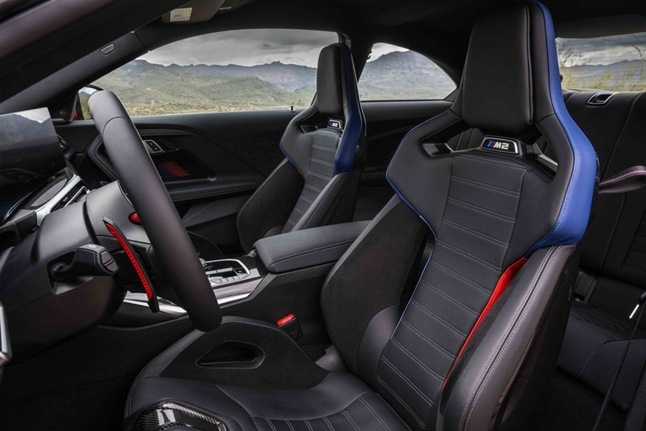 The front seats of the BMW M2